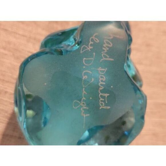 VINTAGE FENTON FROG BLUE GLASS HAND PAINTED FLOWERS Artist Signed D. Wright - Picture 3 of 10